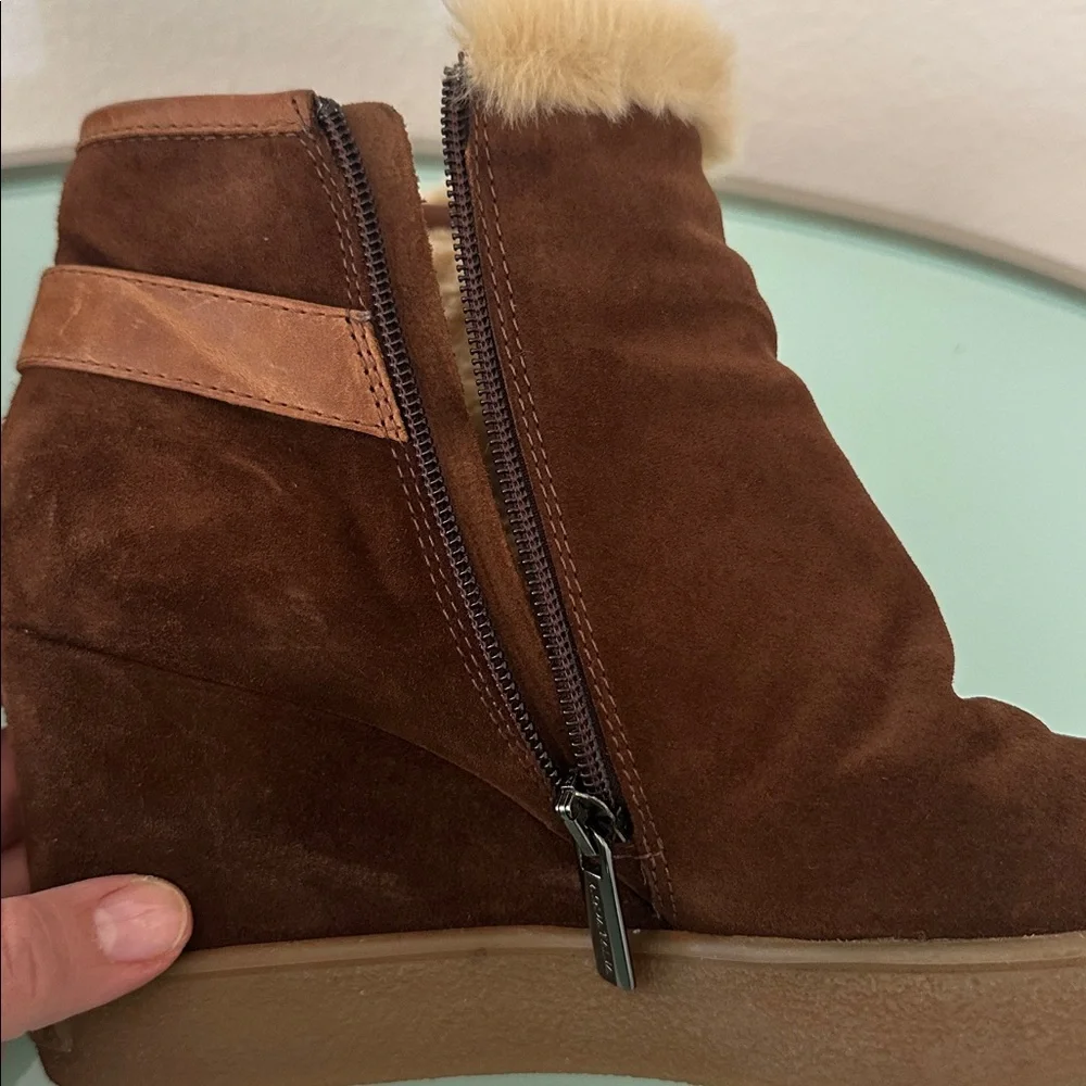 Aquatalia stylish chestnut